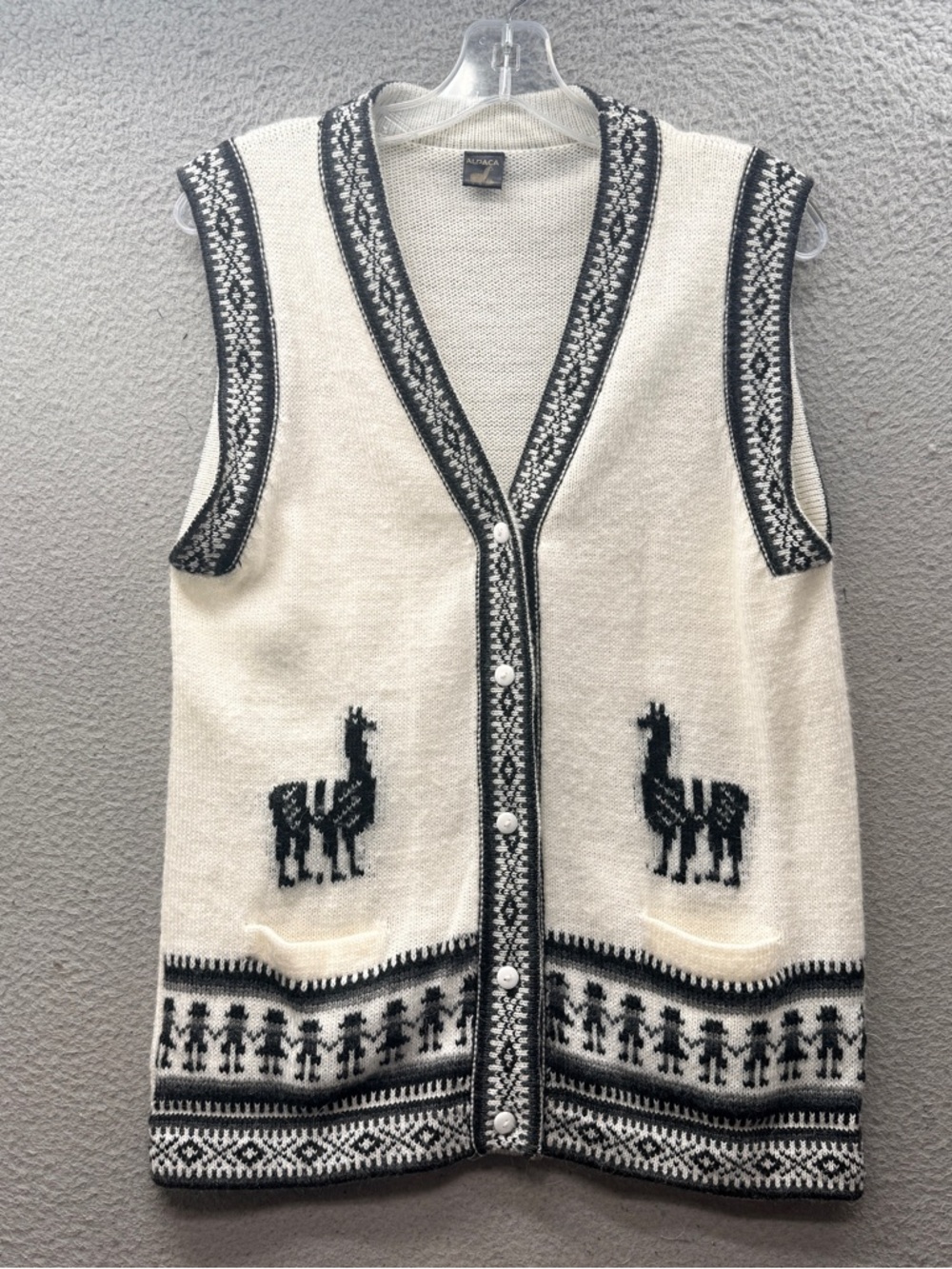 100% Peruvian Alpaca Wool Vintage Cardigan Vest Knit Made in Peru White Black